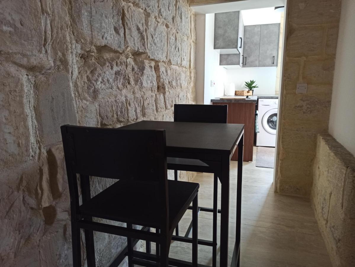 Beautiful 1-Bed Apartment In Hal Qormi Exterior foto